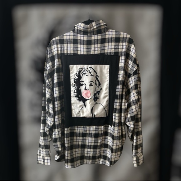 Marilyn Monroe upcycled oversized plaid shirt size  small - Picture 3 of 8